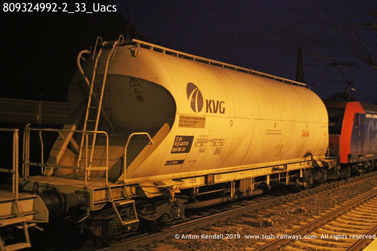 809324992-2_33_Uacs.jpg